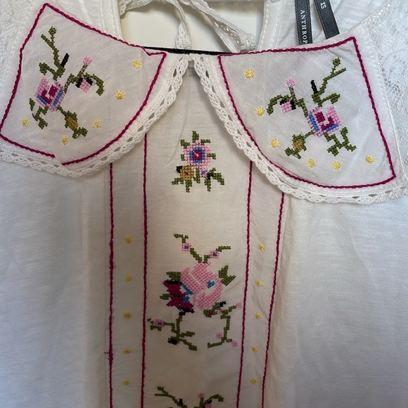 Anthropologie floral embroidered collared tee - Picture 3 of 8